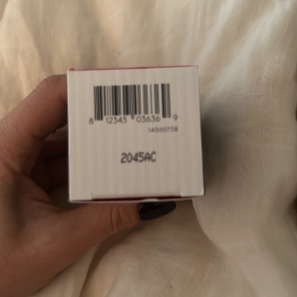 Drunk Elephant A Gloei Maretinol Oil - Picture 3 of 3